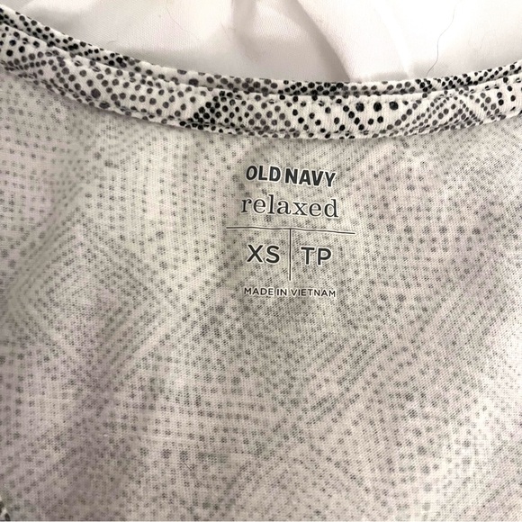 Old Navy Active Relaxed Geometric Print Tank Top, Women’s Size Extra Small - Picture 3 of 5